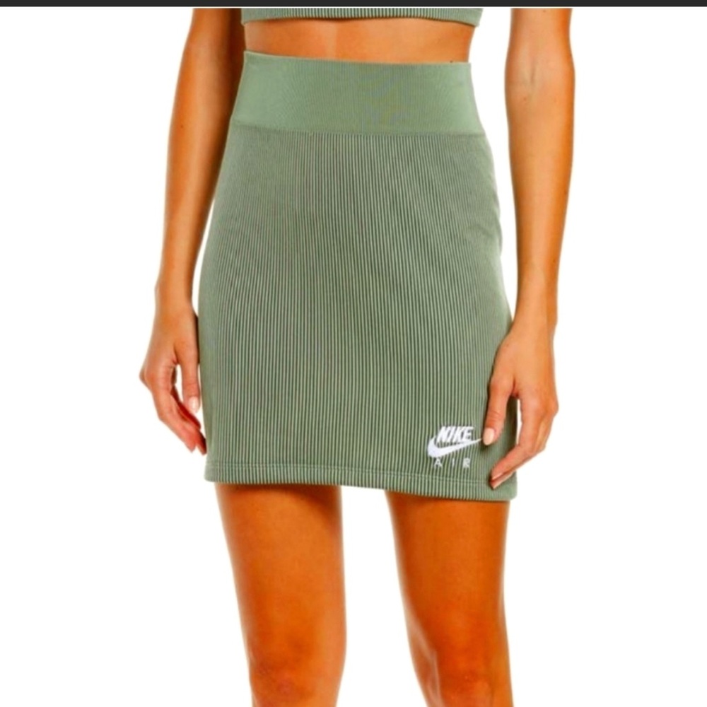 ✨NWT✨ Nike Neon Green Air Tight Fit Ribbed Mini Pencil Skirt